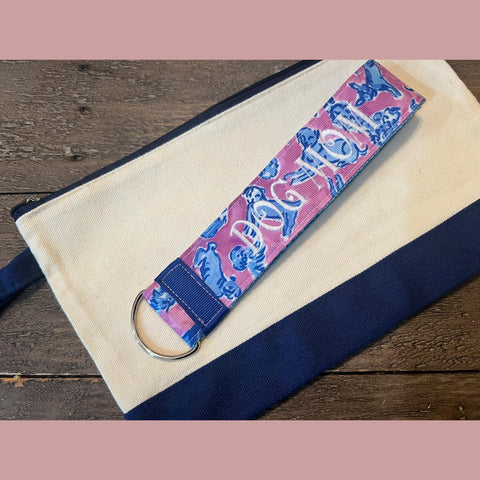 THE CUSTOM DOG MOM WRISTLET KEYCHAIN