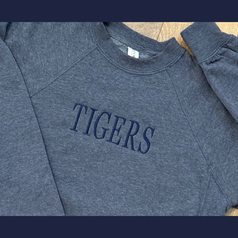 KENWOOD CREWNECK NAVY MONOCHROMATIC MOMENT EMB TIGERS